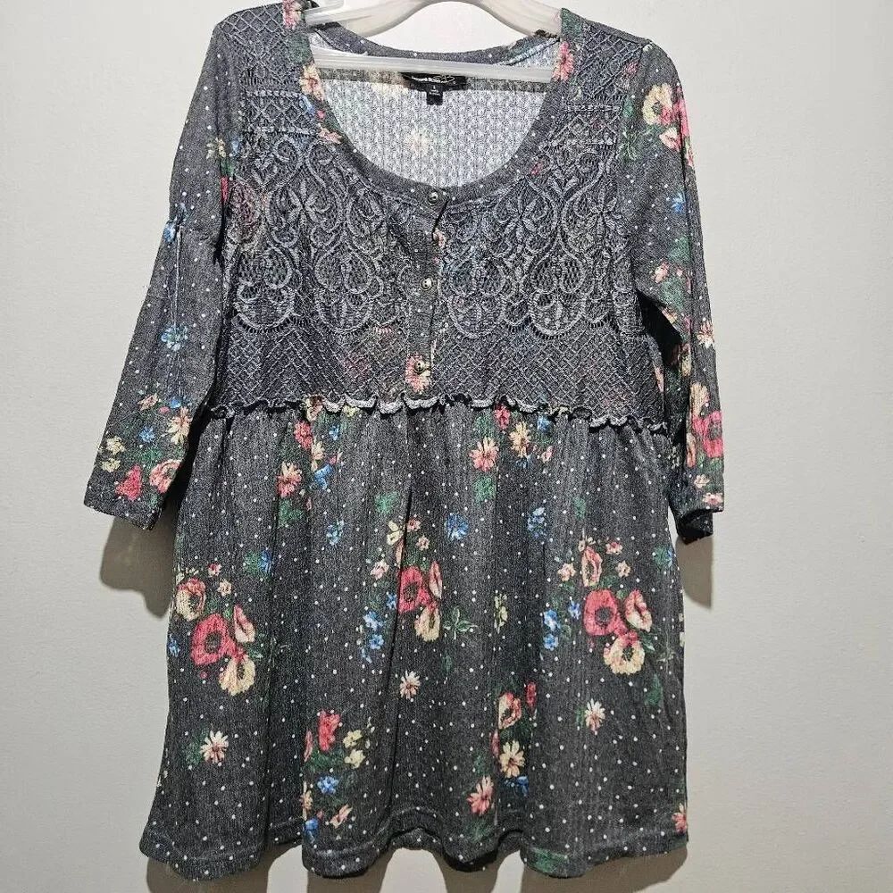Women's Suzanne Betro Blue Gray Floral Lace Front 3/4 Sleeve Tunic Size L